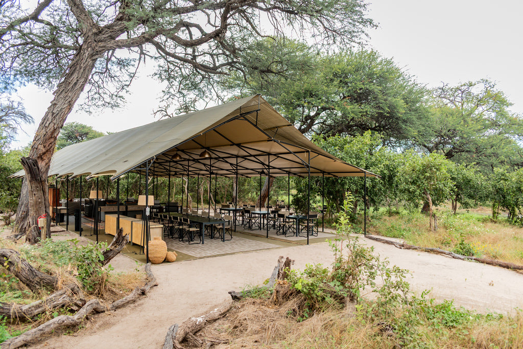 Communal Lounge & Dining