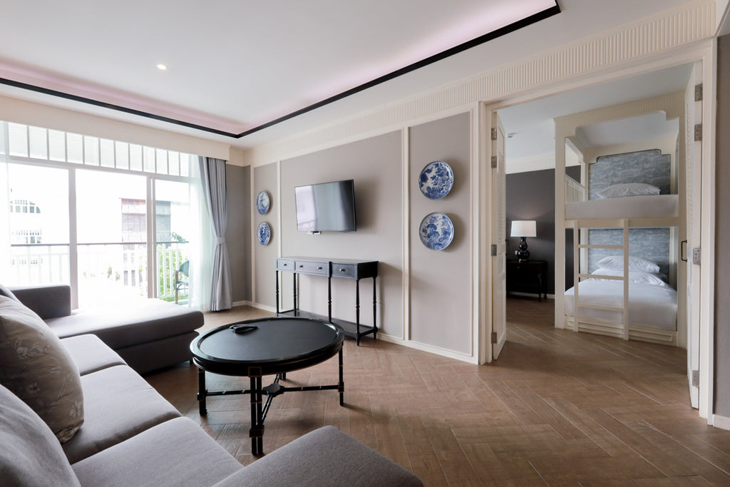 Marina Gallery Resort