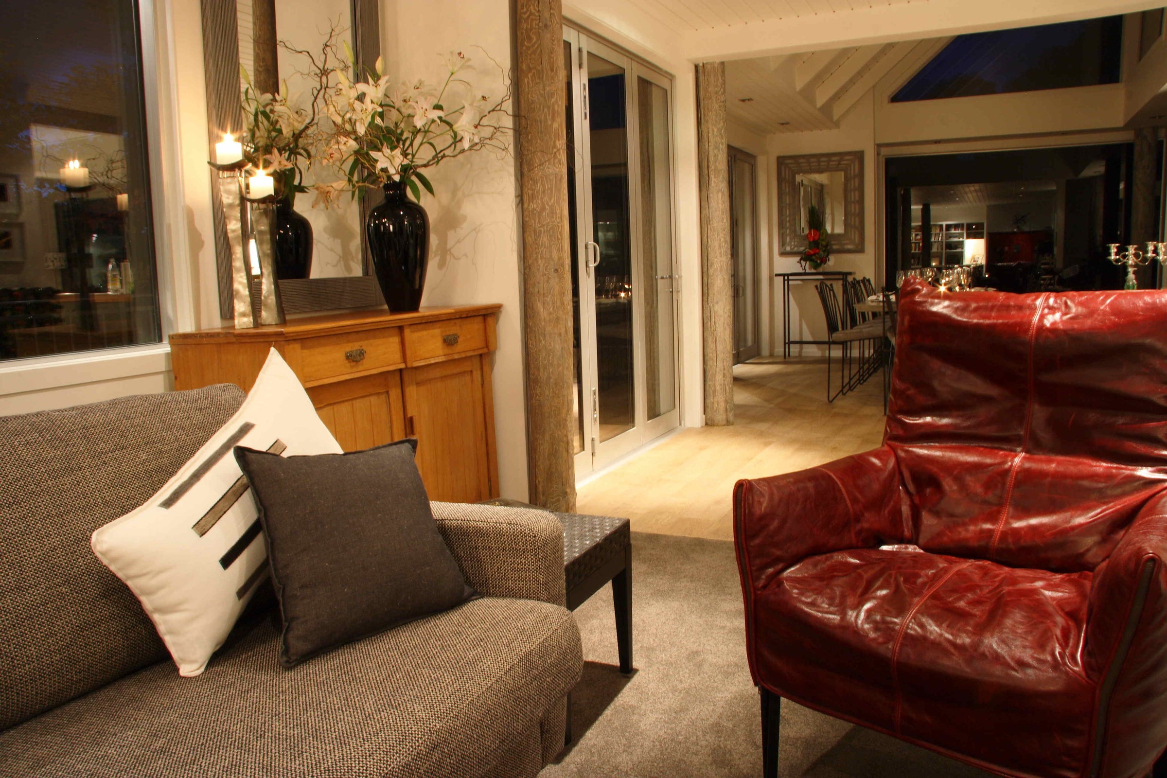 Acacia Cliffs Lodge overlooking Lake Taupō