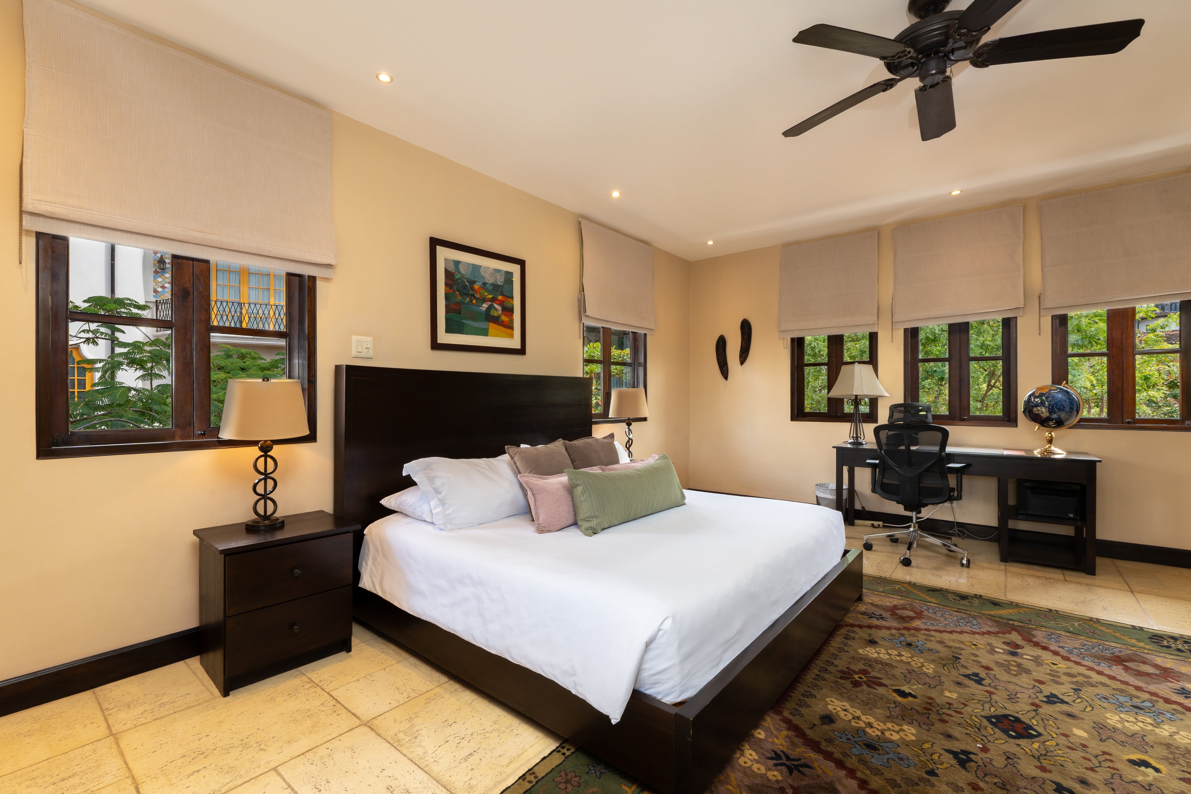 Las Catalinas Doorway | Flat | 38 Avenida La Antigua