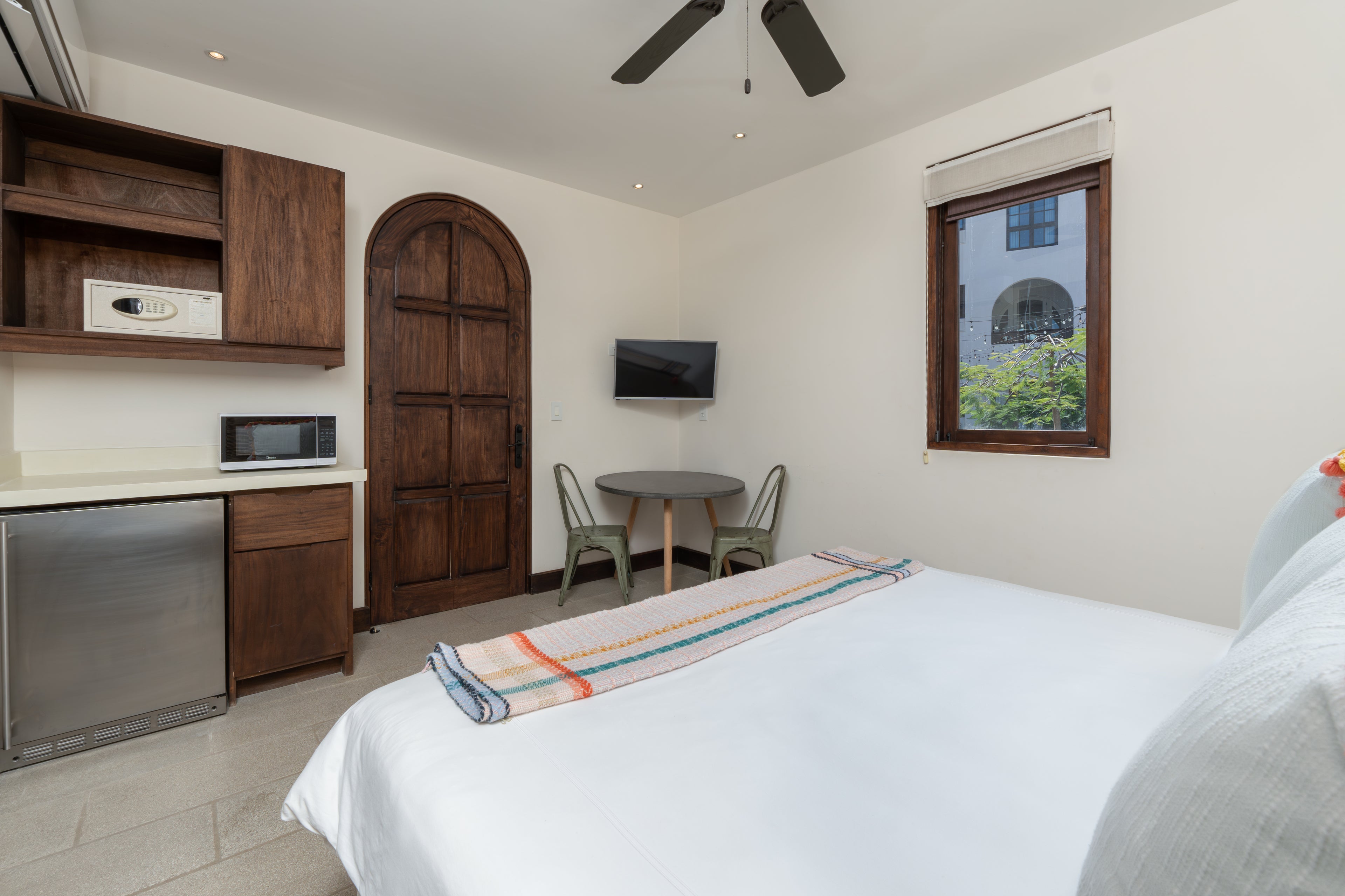 Las Catalinas Doorway | Piper Studio | 15 Calle Cartagena