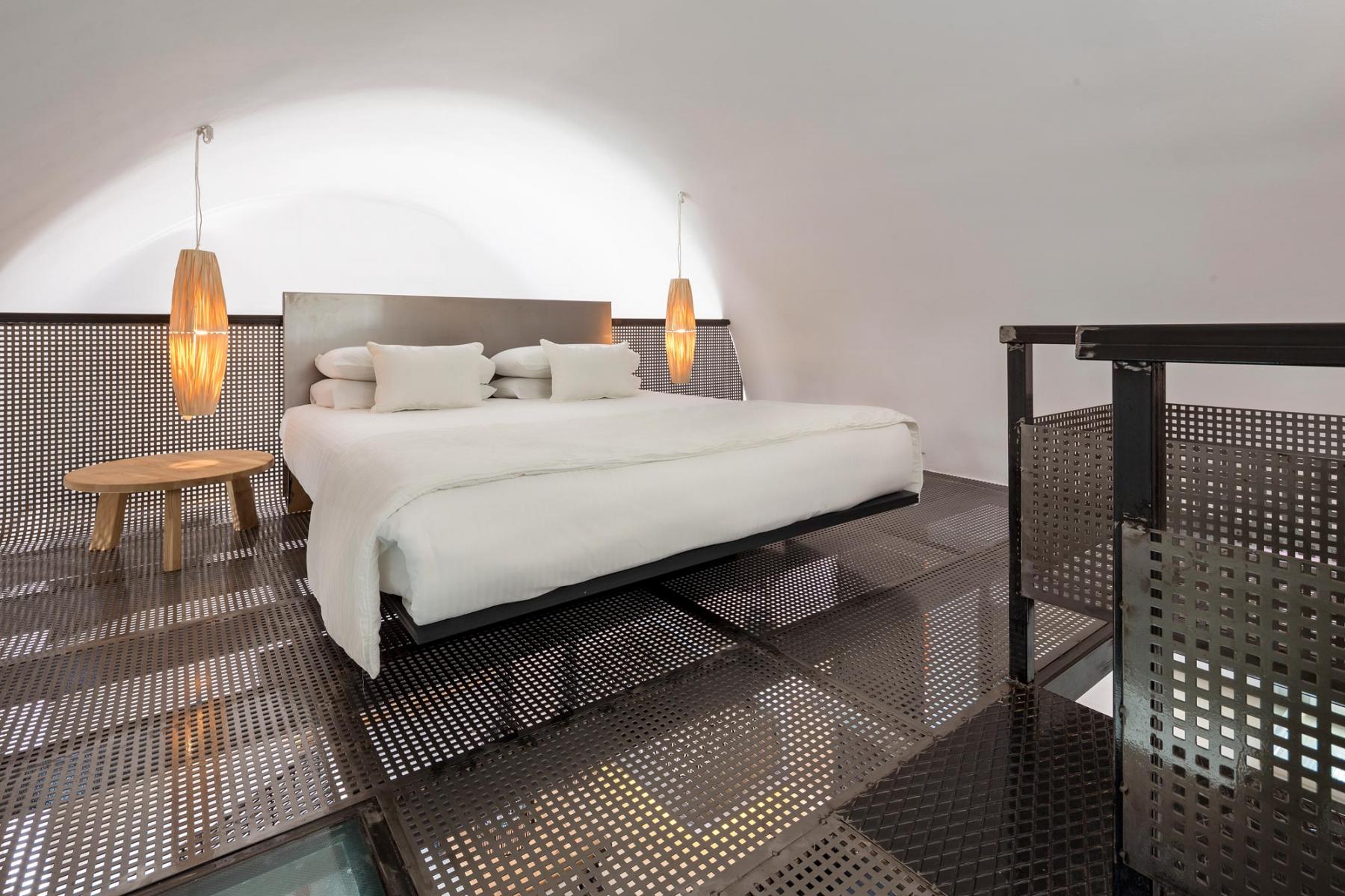 Art Hotel Santorini