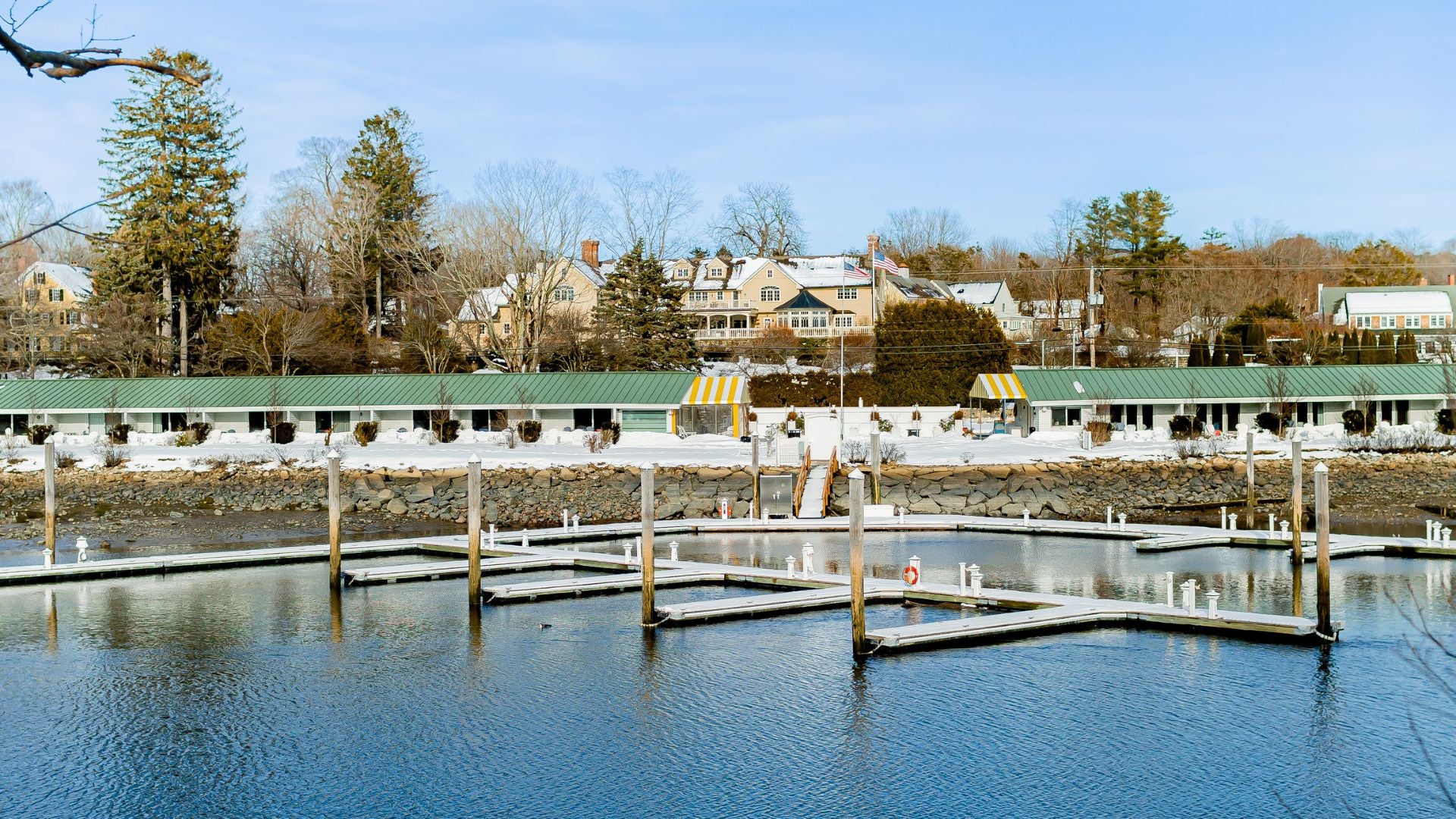 Yachtsman Hotel & Marina Club