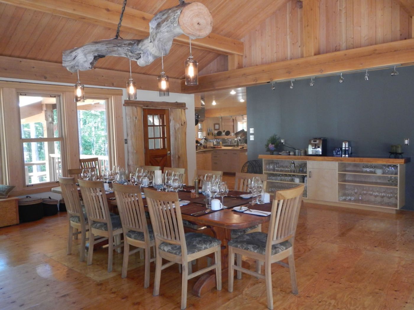 Lower Dean River Lodge