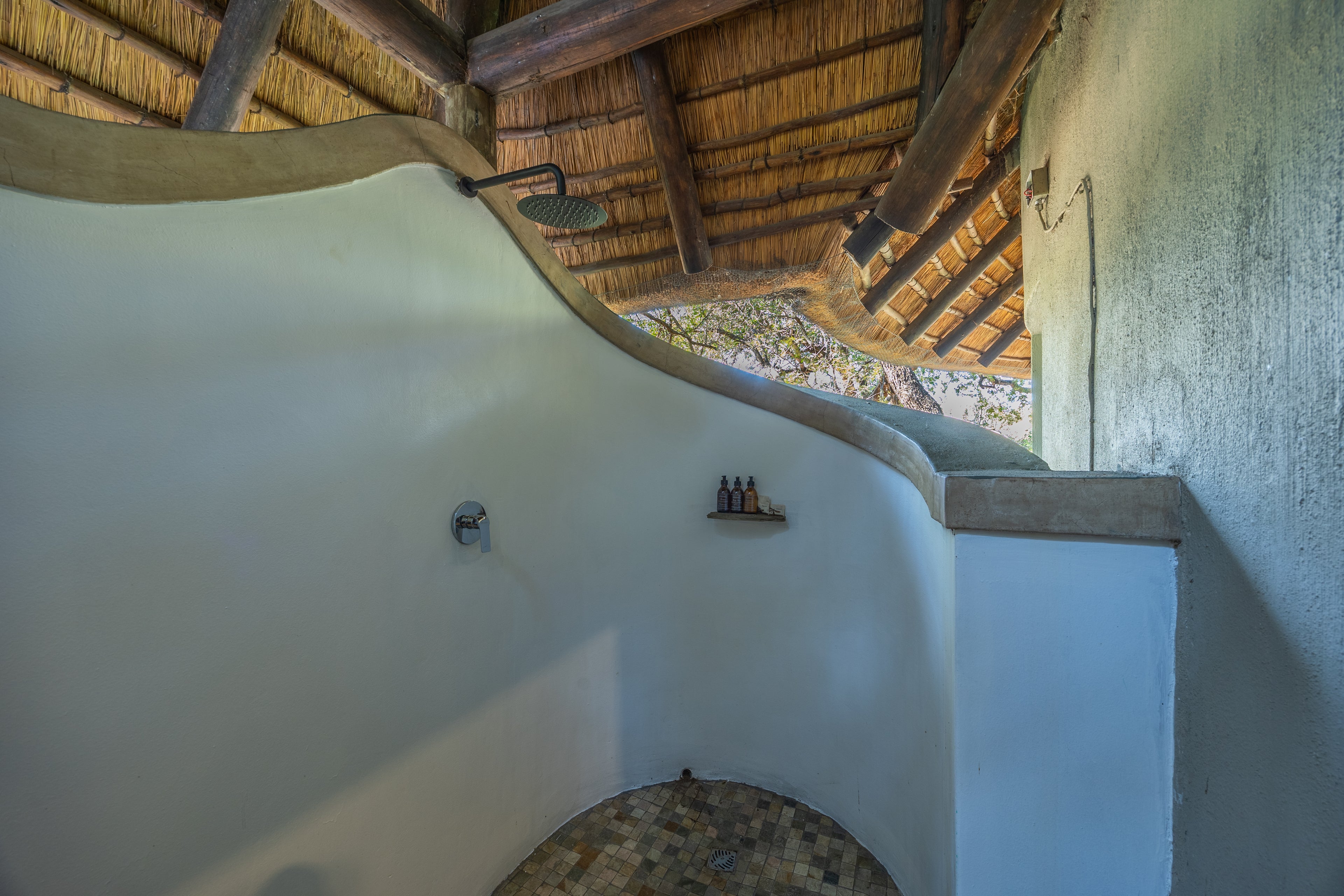 Riverbed Suite Outdoor Shower