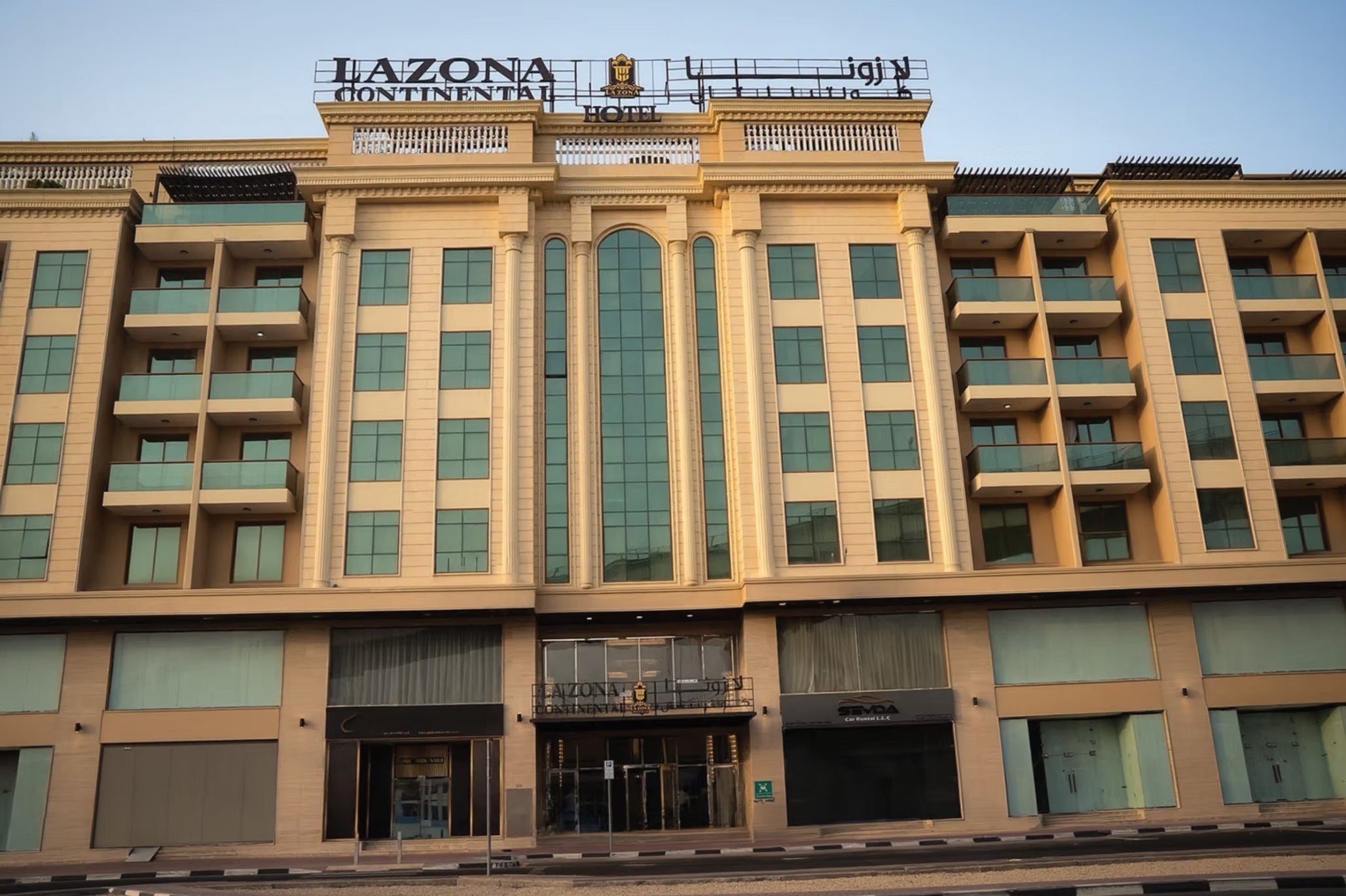 La Zona Continental Hotel