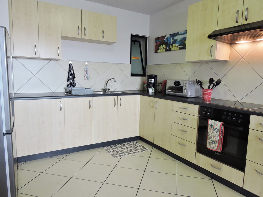 Exousia Self Catering: Kitchen