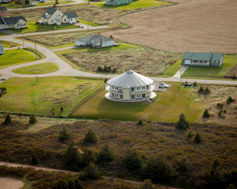 Around the Sea Rotating House & Vacation Rentals