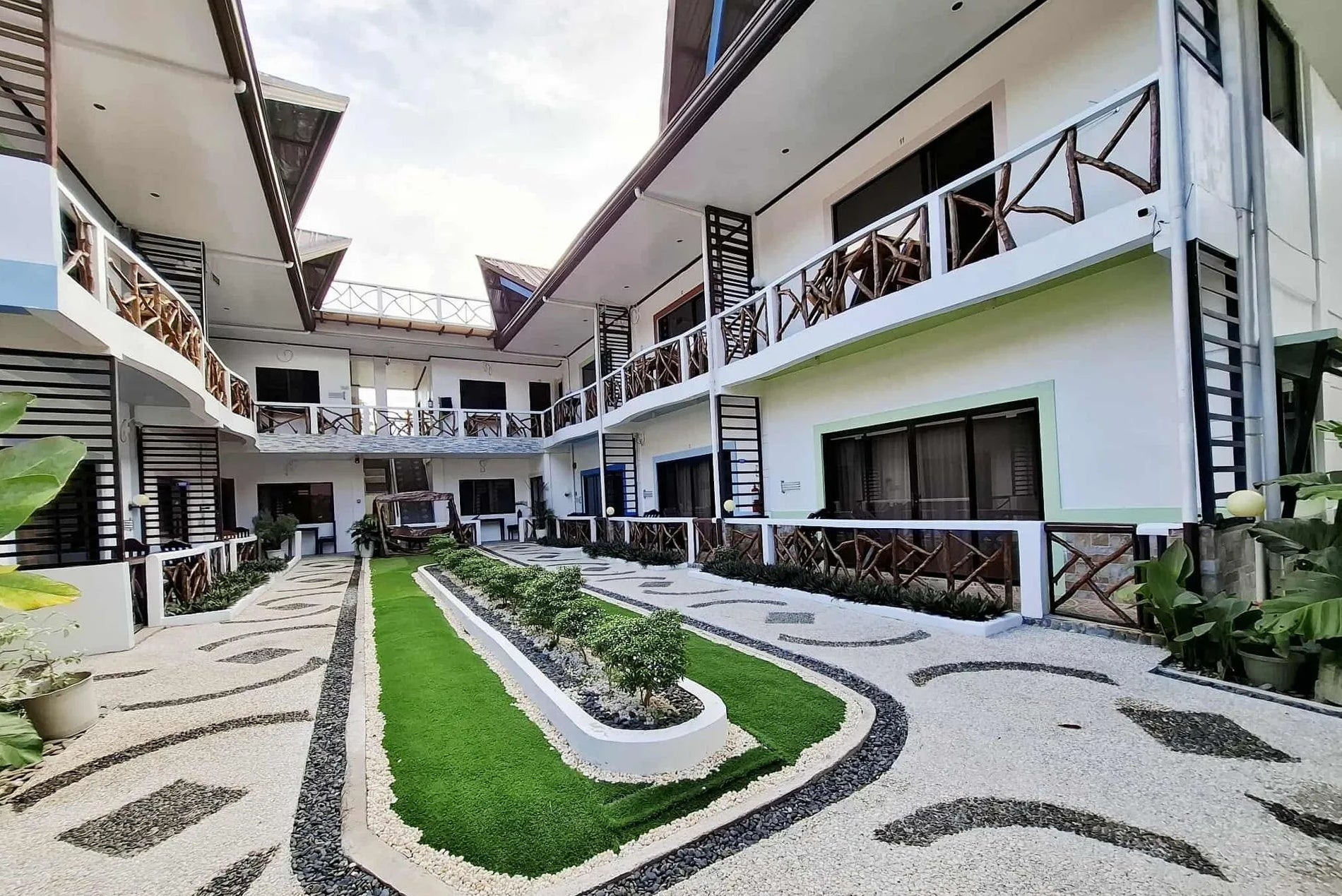 Oasis Port Barton