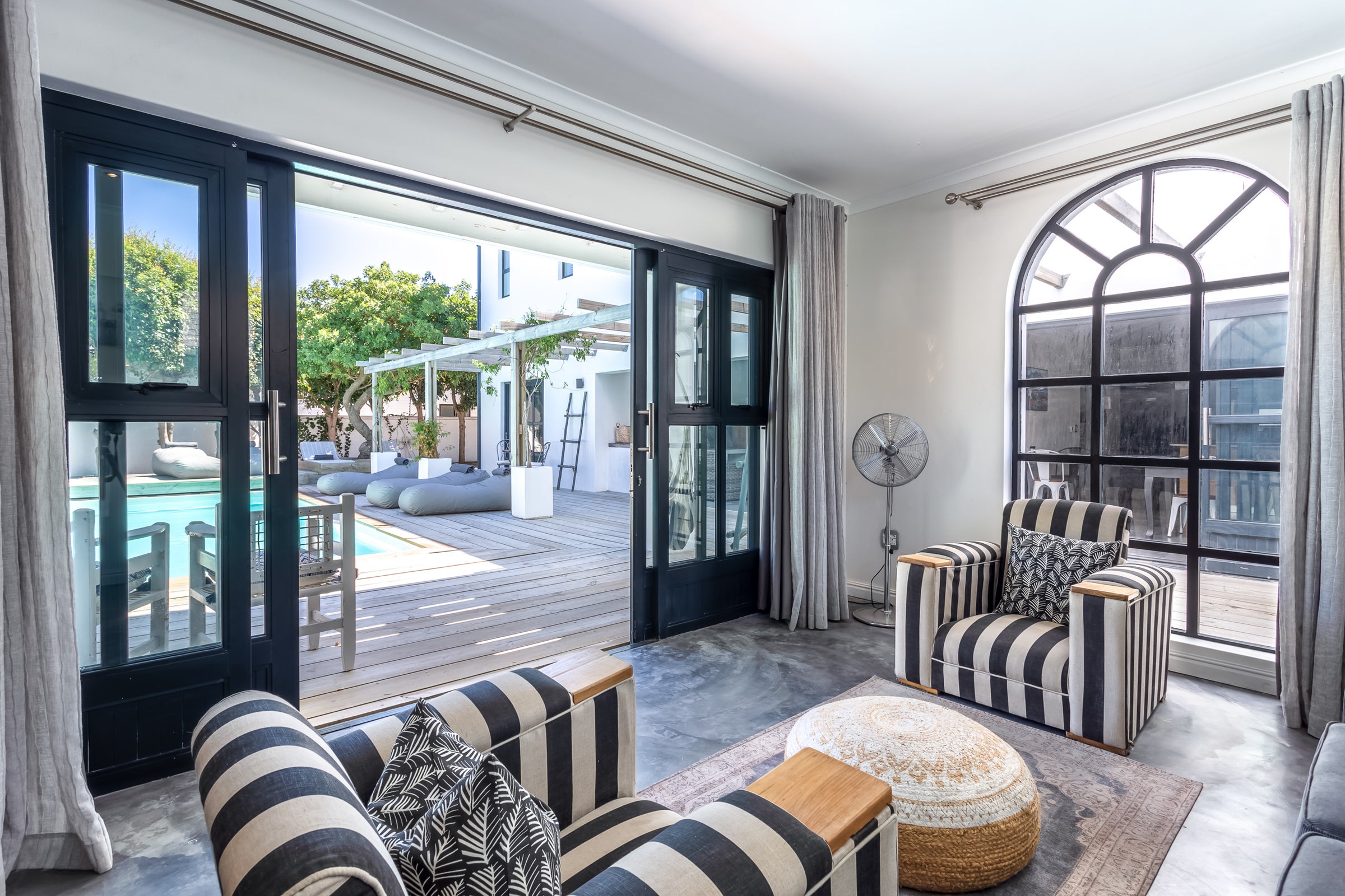 Whale Rock Luxury Lodge & Villa — Pool Suite @ the Villa