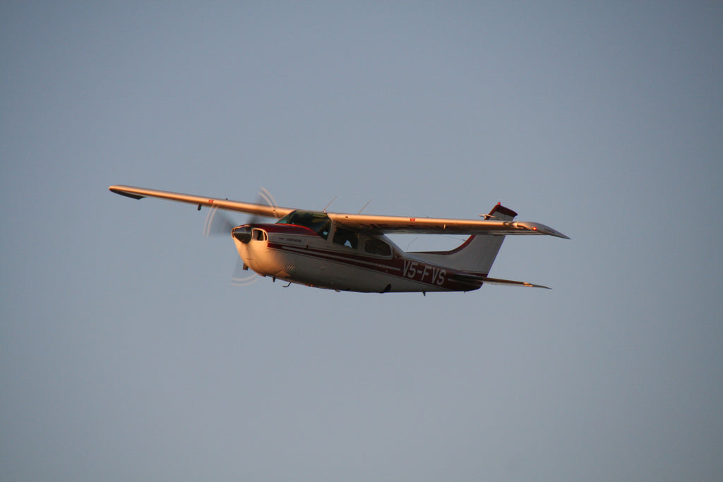 Cessna 210