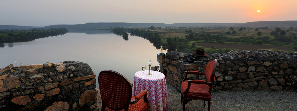 Bhainsrorgarh Fort Hotel