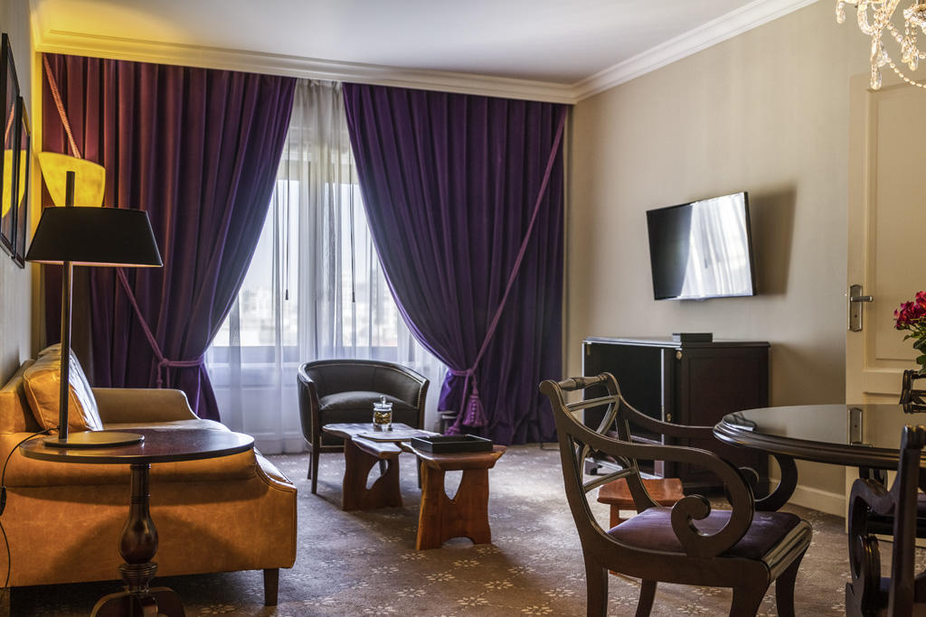 Prestige Suite