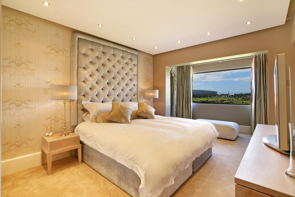 Green Park Views - Bedroom One with view