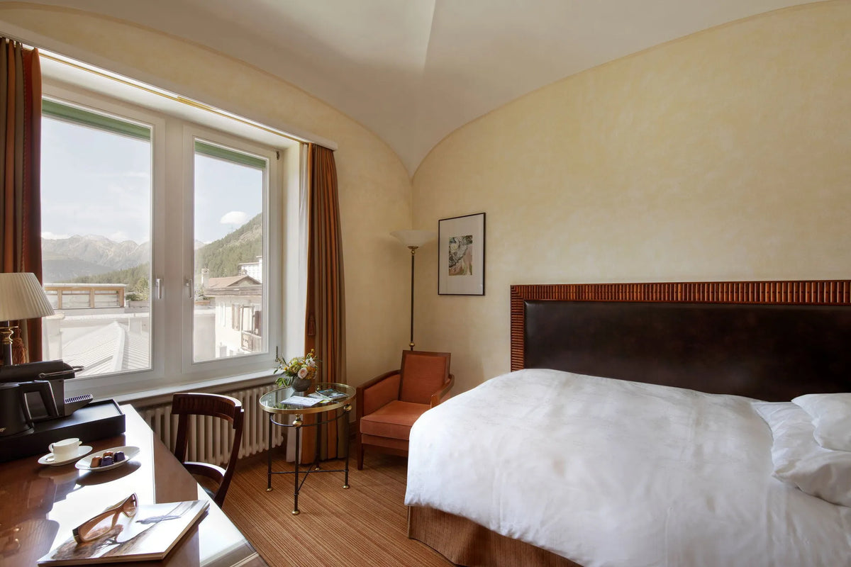 Room gallery image 1.