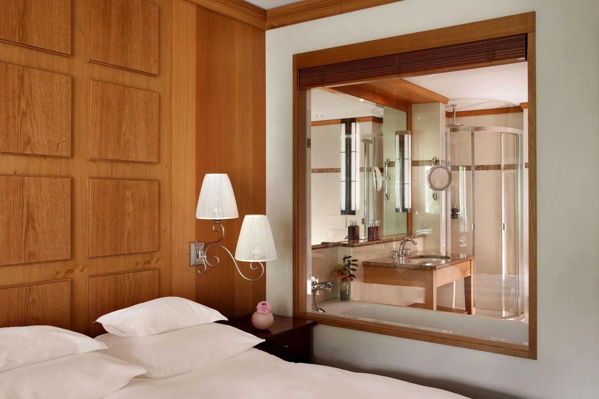Room gallery image 2.