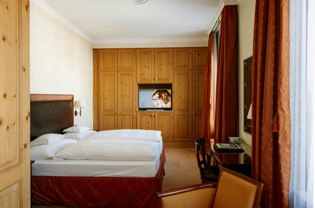 Room gallery image 3.
