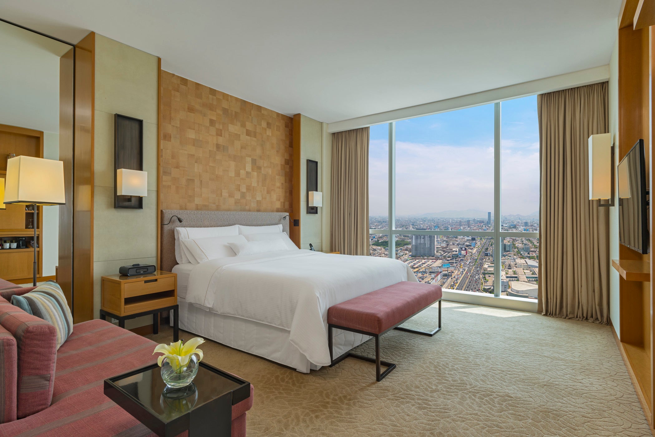 Grand Deluxe Room
