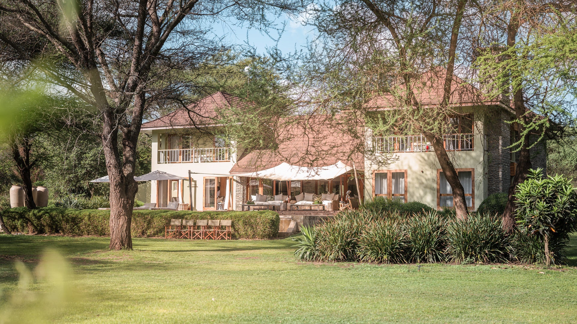 Siringit Villa Exterior
