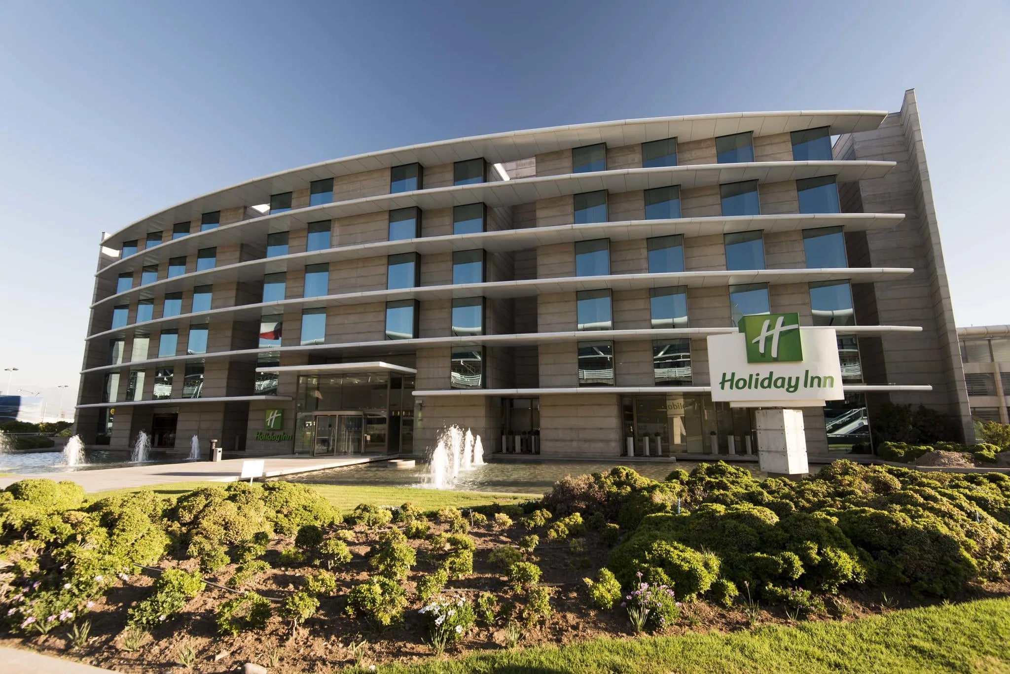 Videos for Holiday Inn Santiago Airport Terminal