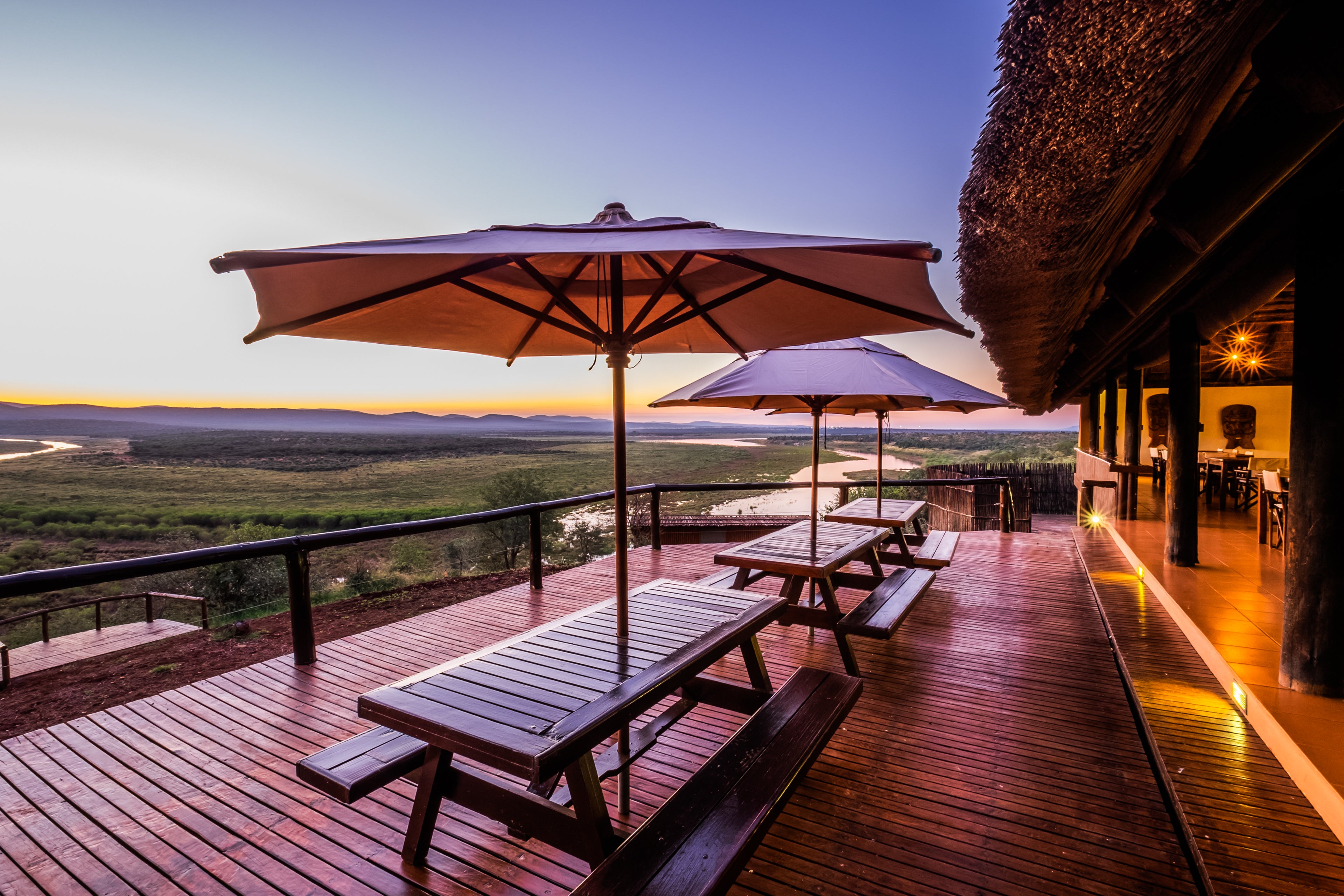 Nkwazi Lake Lodge