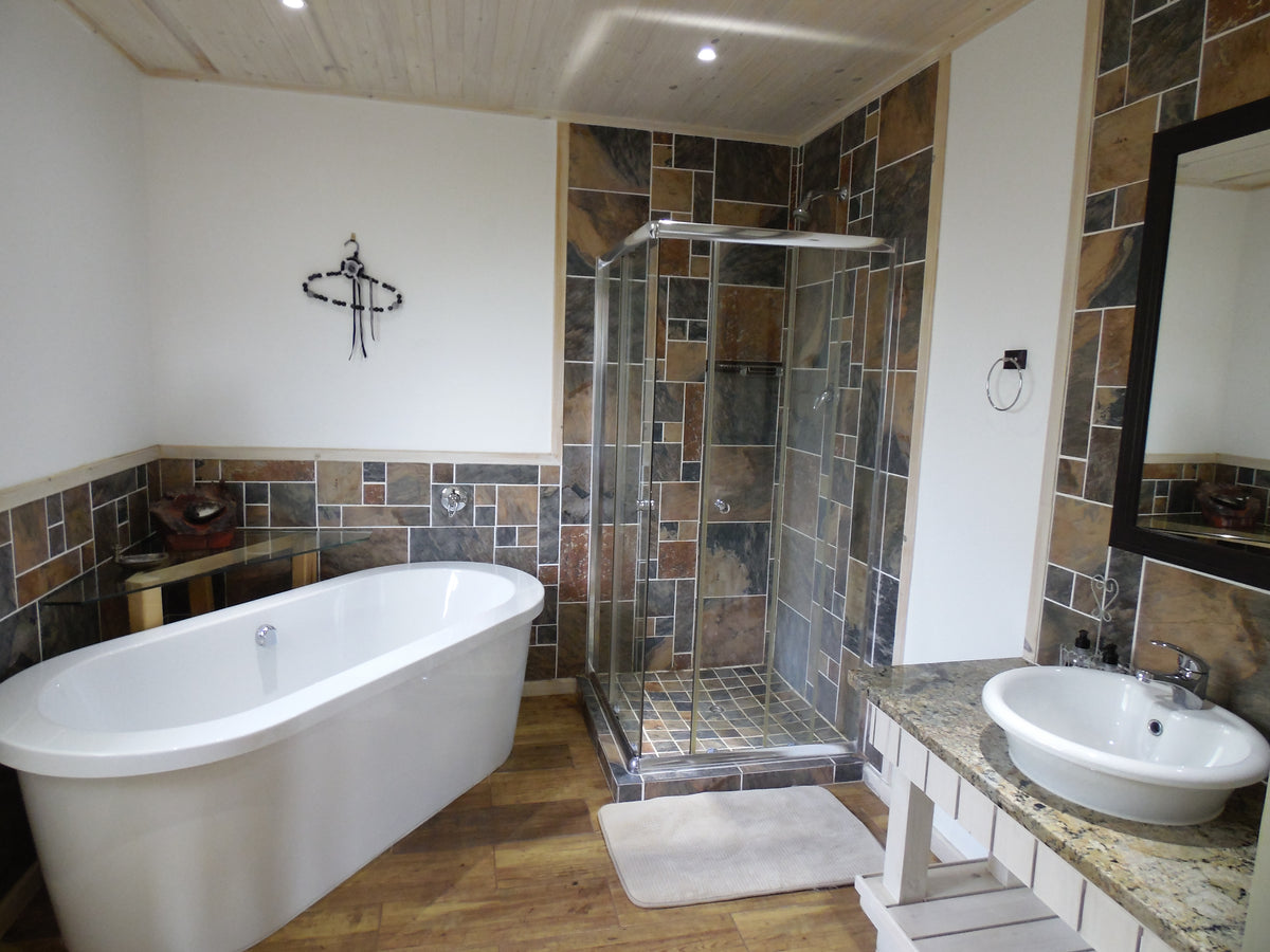 Monzi Safari Lodge