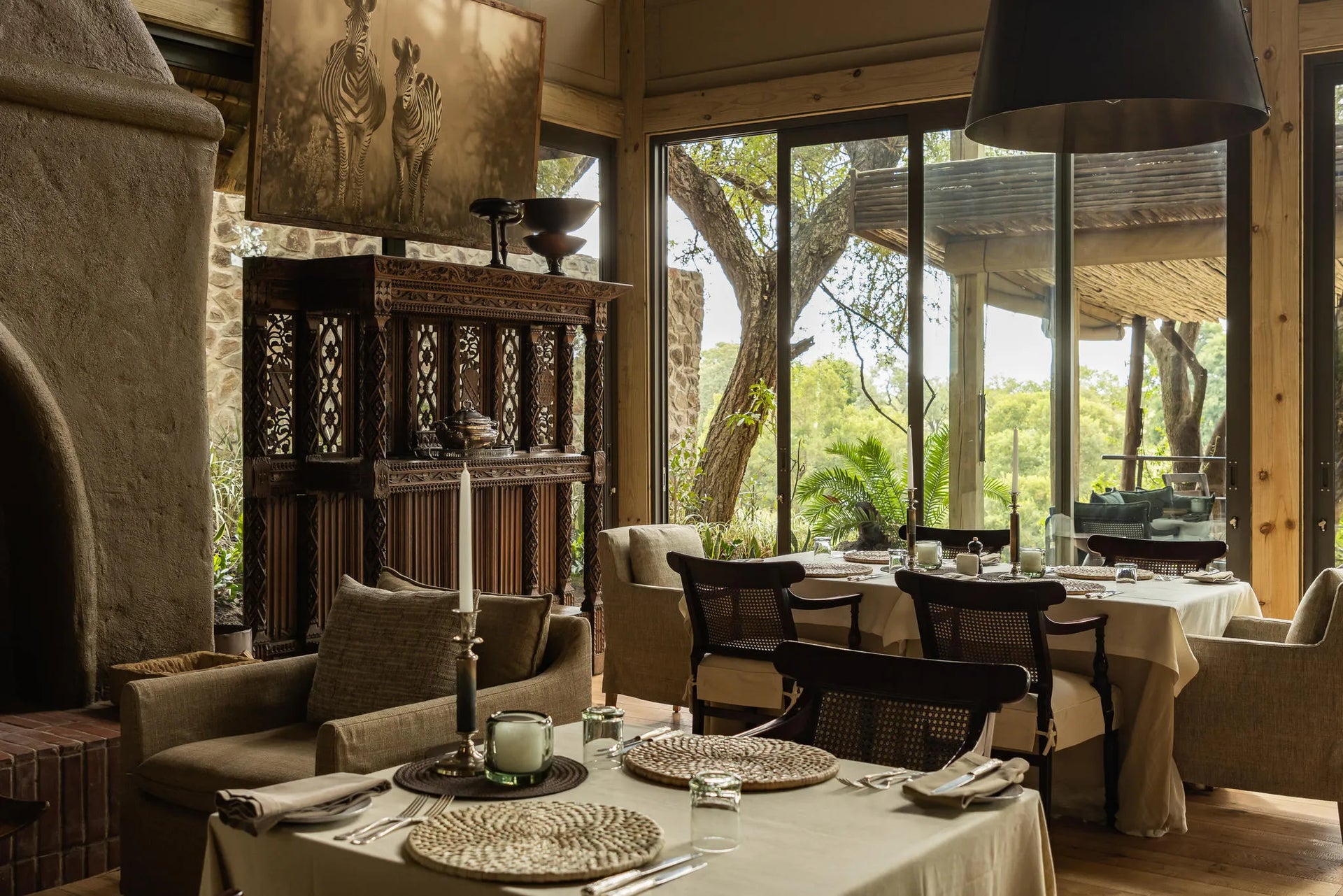 Dining Room Interior at Singita Ebony Lodge, Sabi Sand Nature Reserve, South Africa.