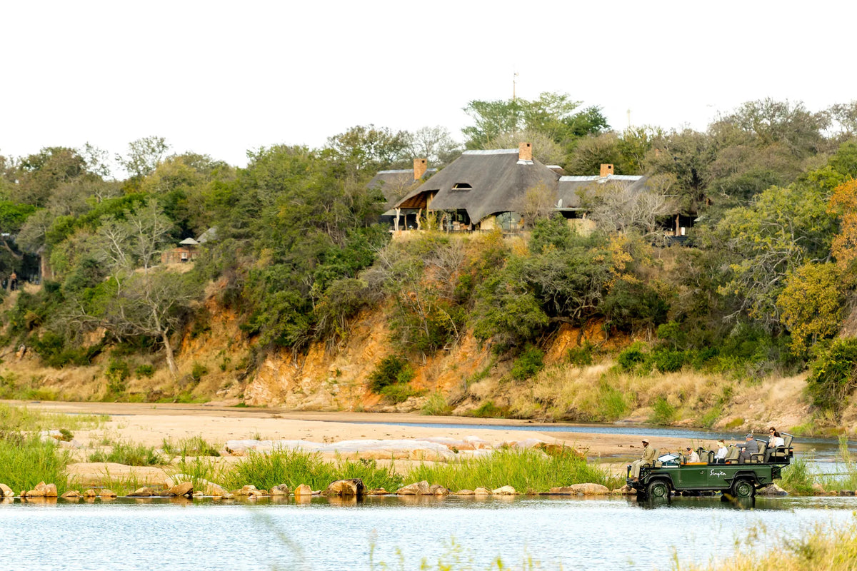 Game drive View at Singita Ebony Lodge, Sabi Sand Nature Reserve, South Africa.