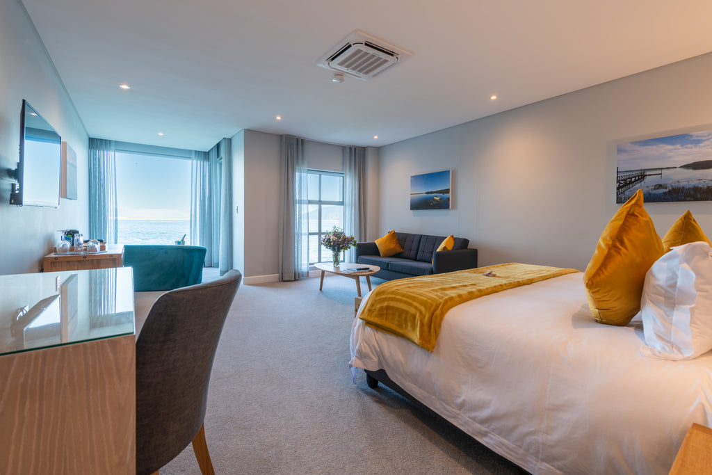 Manor House Suite, Lagoon views