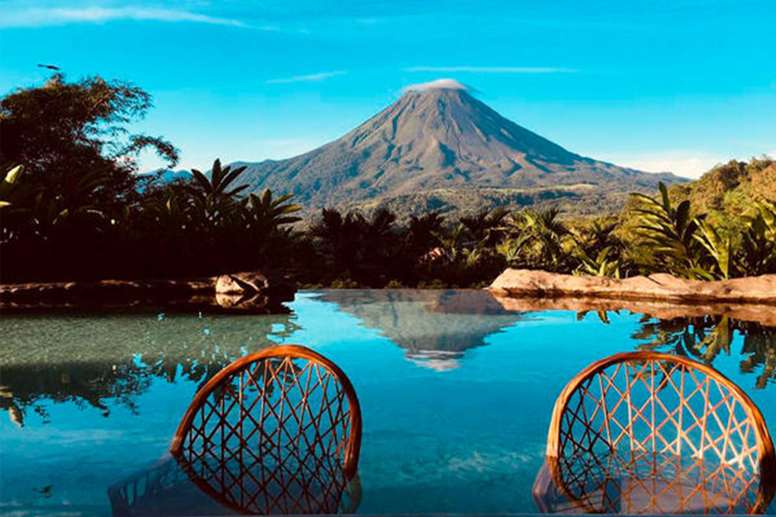 Las Lagunas Pools