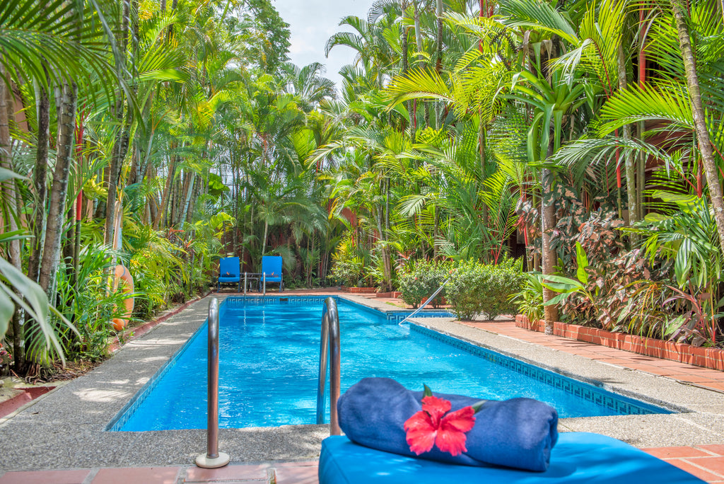 Piscina secundaria de Hotel Villas Lirio