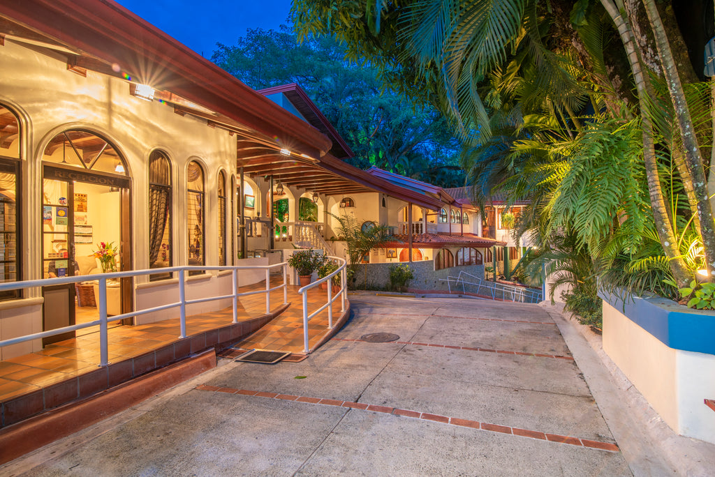 Entrada de Hotel Villas Lirio