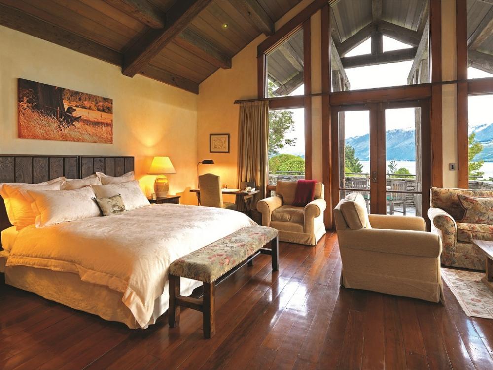 Lodge Suite