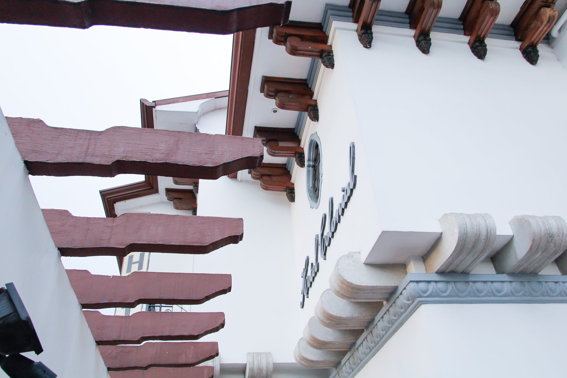 Details on main entrance