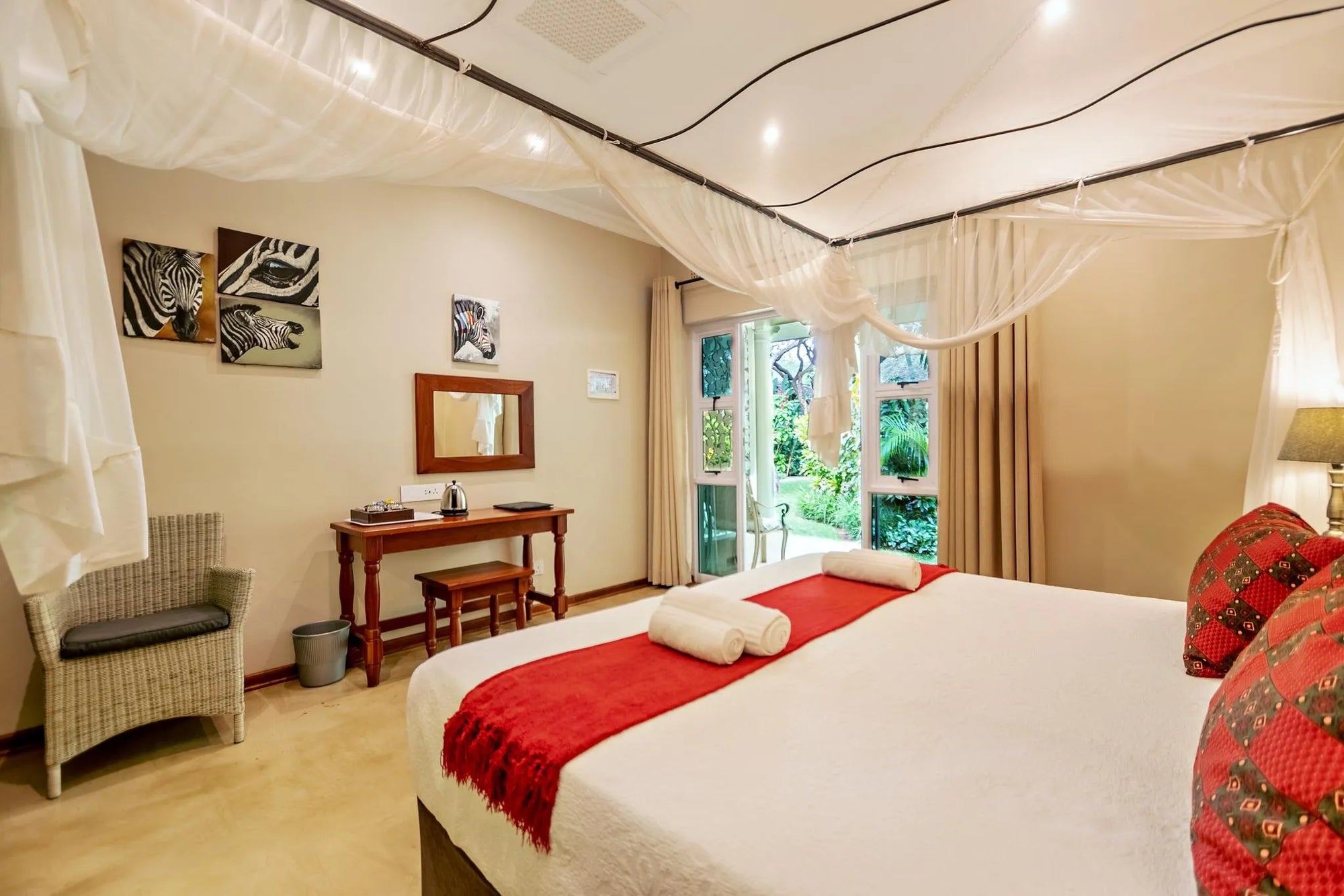 Room gallery image 2.