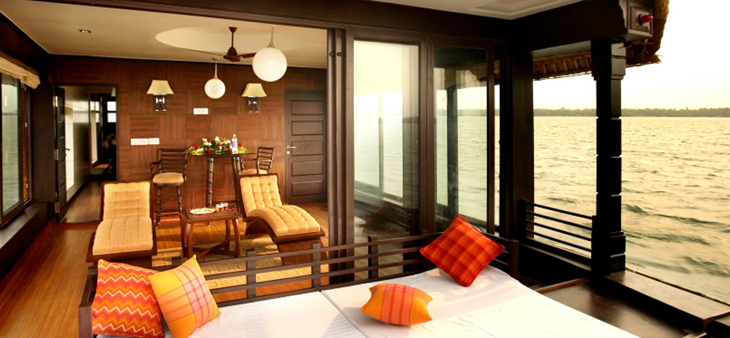 Rainbow Cruises Luxury Houseboat