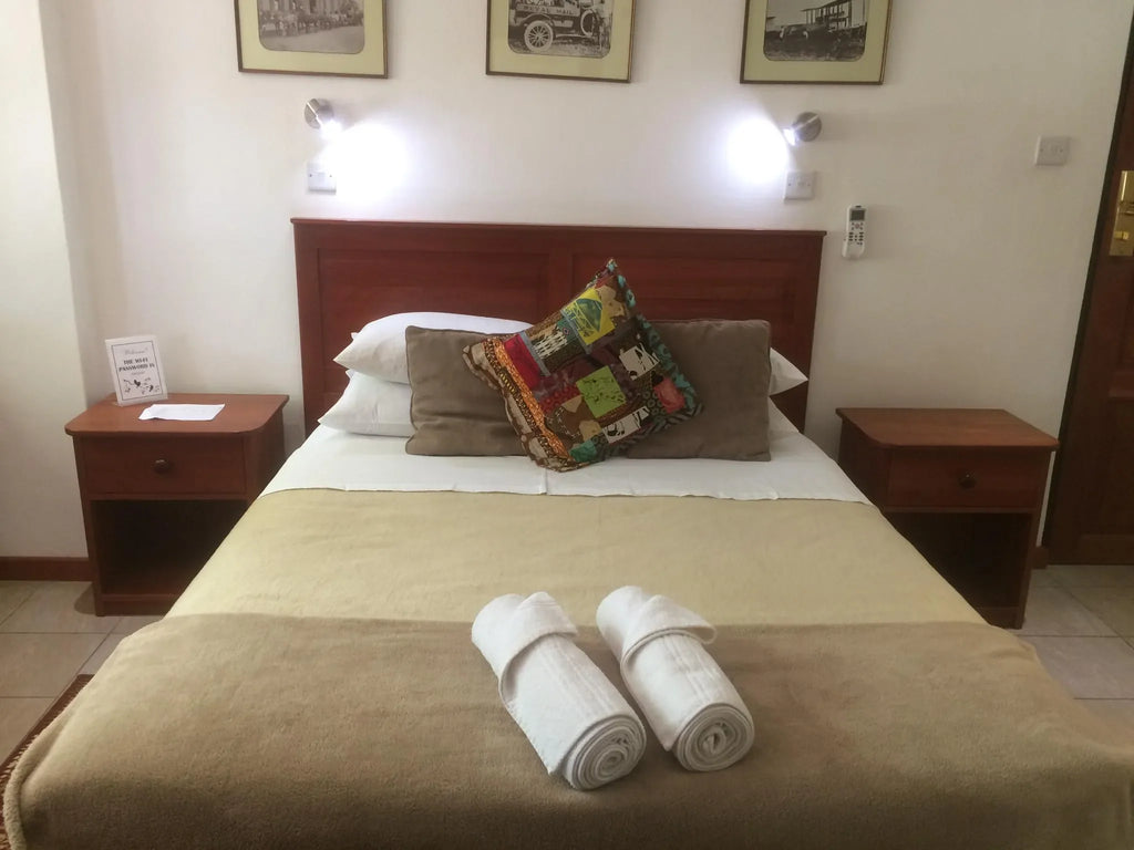 Room gallery image 1.