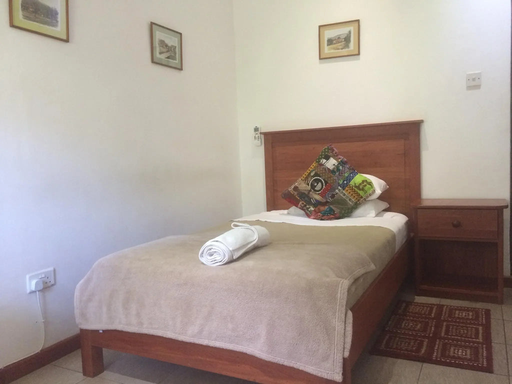 Room gallery image 1.