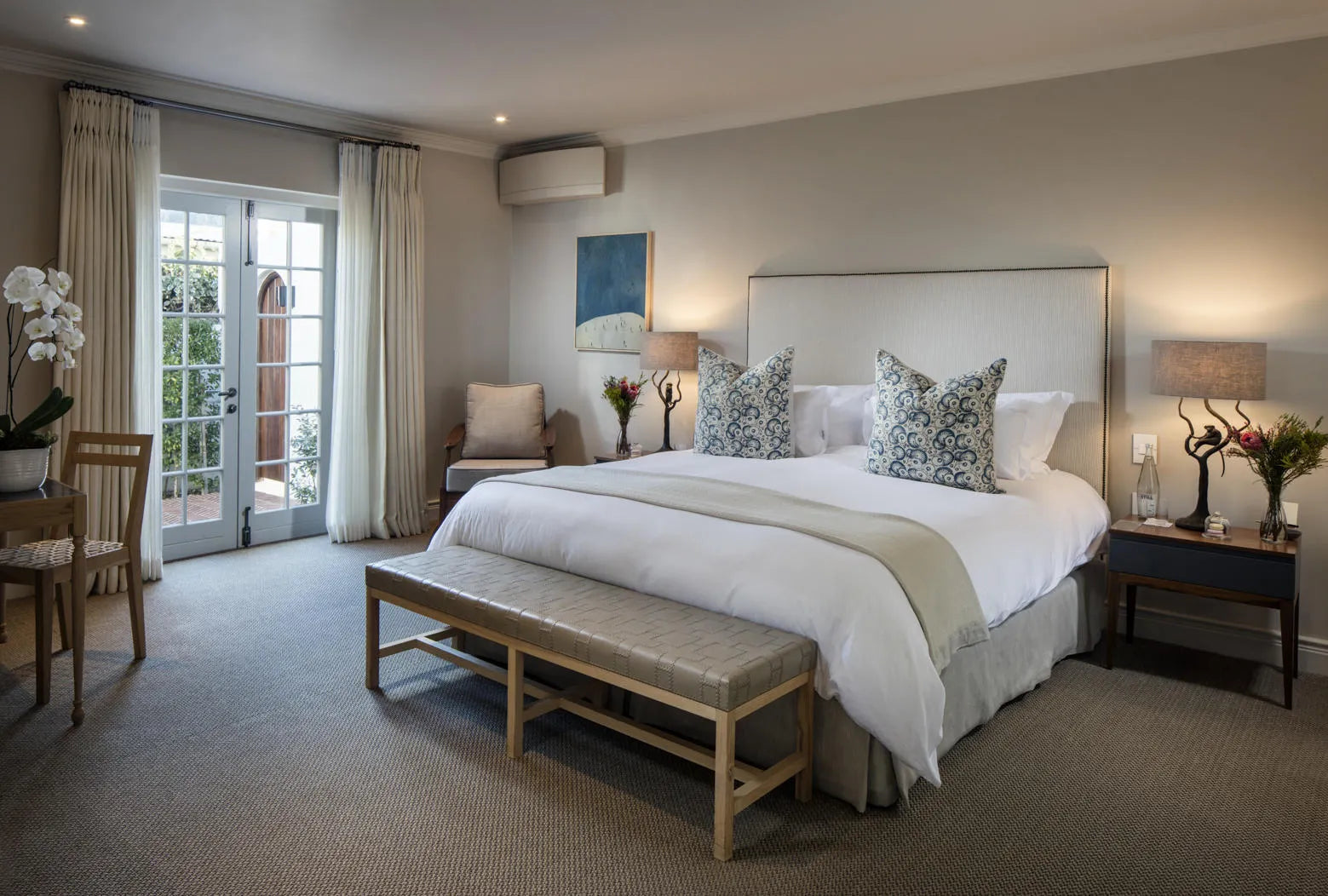 Room gallery image 1.