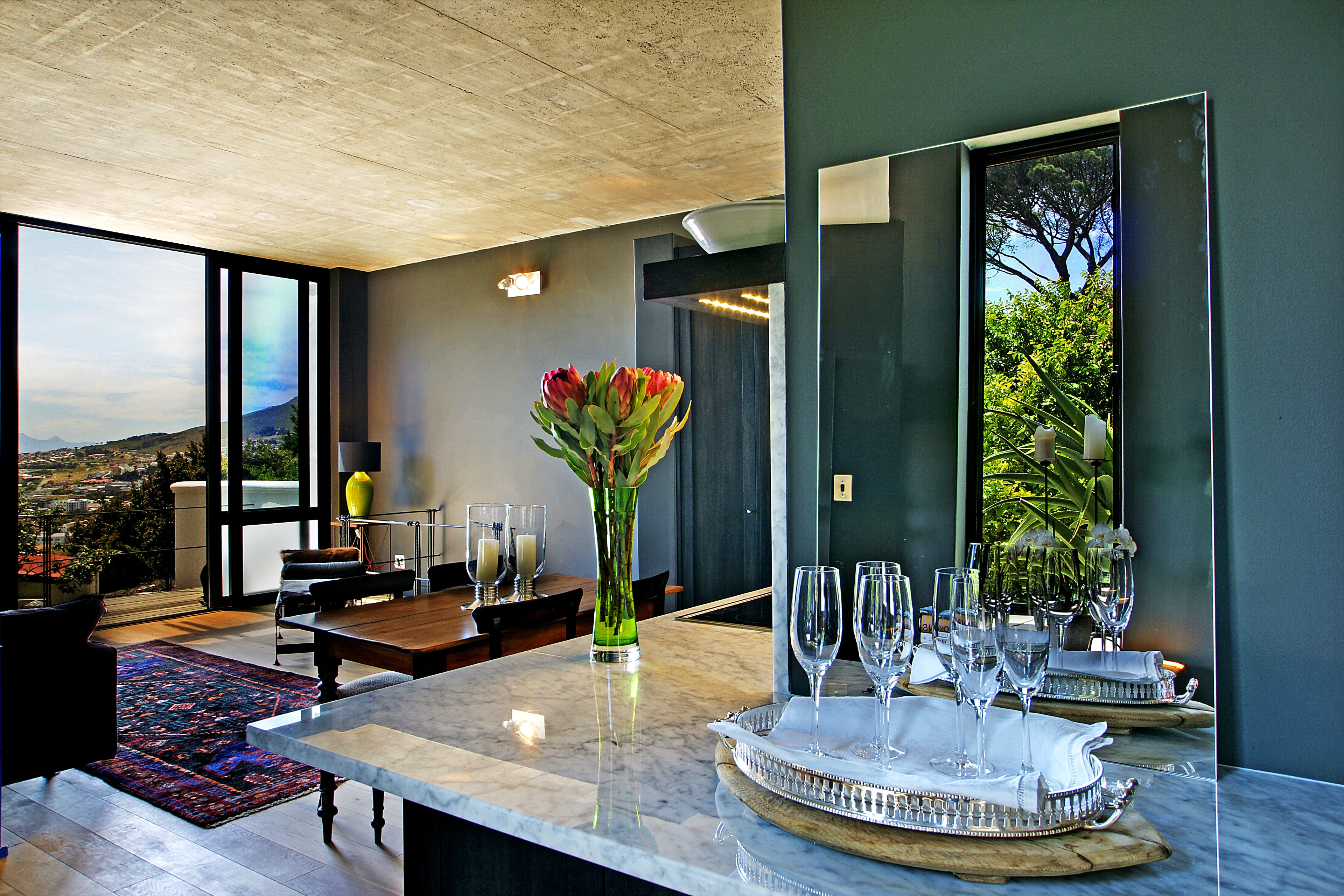 Chic Views