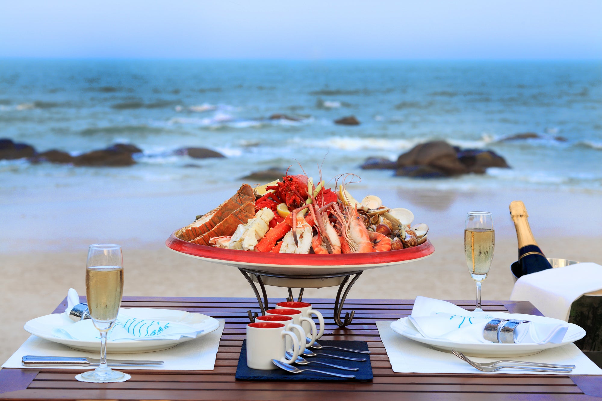 Coast Beach Club & Bistro