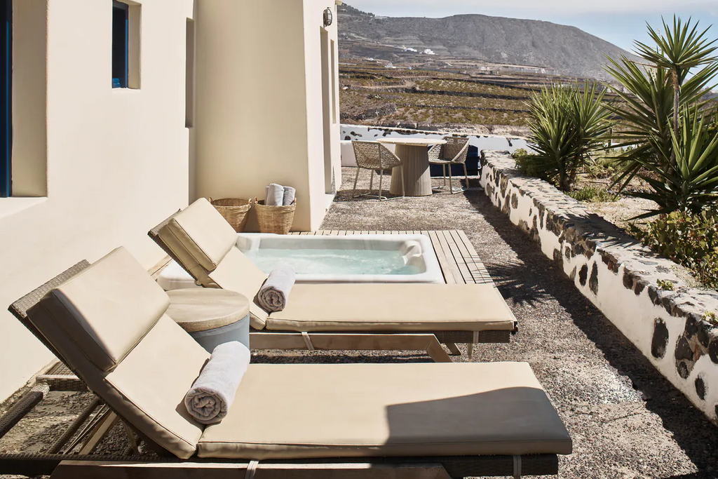 Vedema a Luxury Collection Resort Santorini