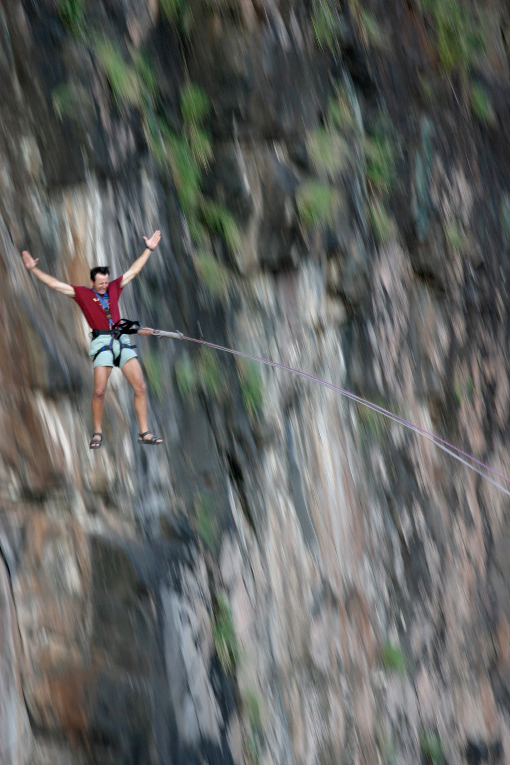 Gorge swing