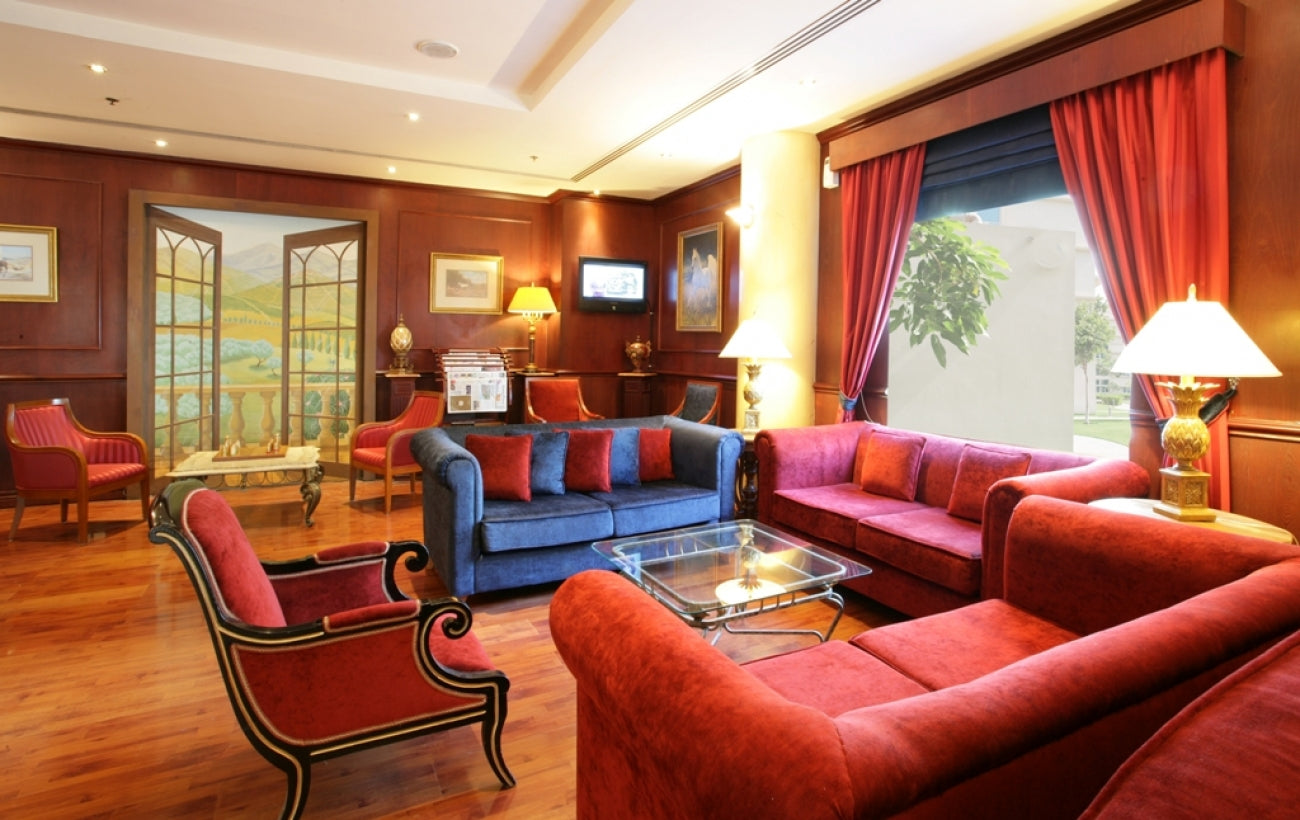 Dubai Metropolitan Hotel