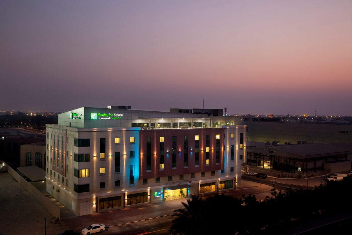 Holiday Inn Express Dubai Safa Park