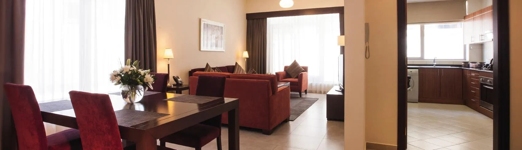 Movenpick Hotel & Apartments Bur Dubai, Dubai, United Arab Emirates gallery image 5.