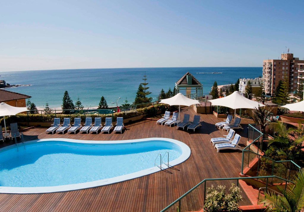 Poolside or Beachside