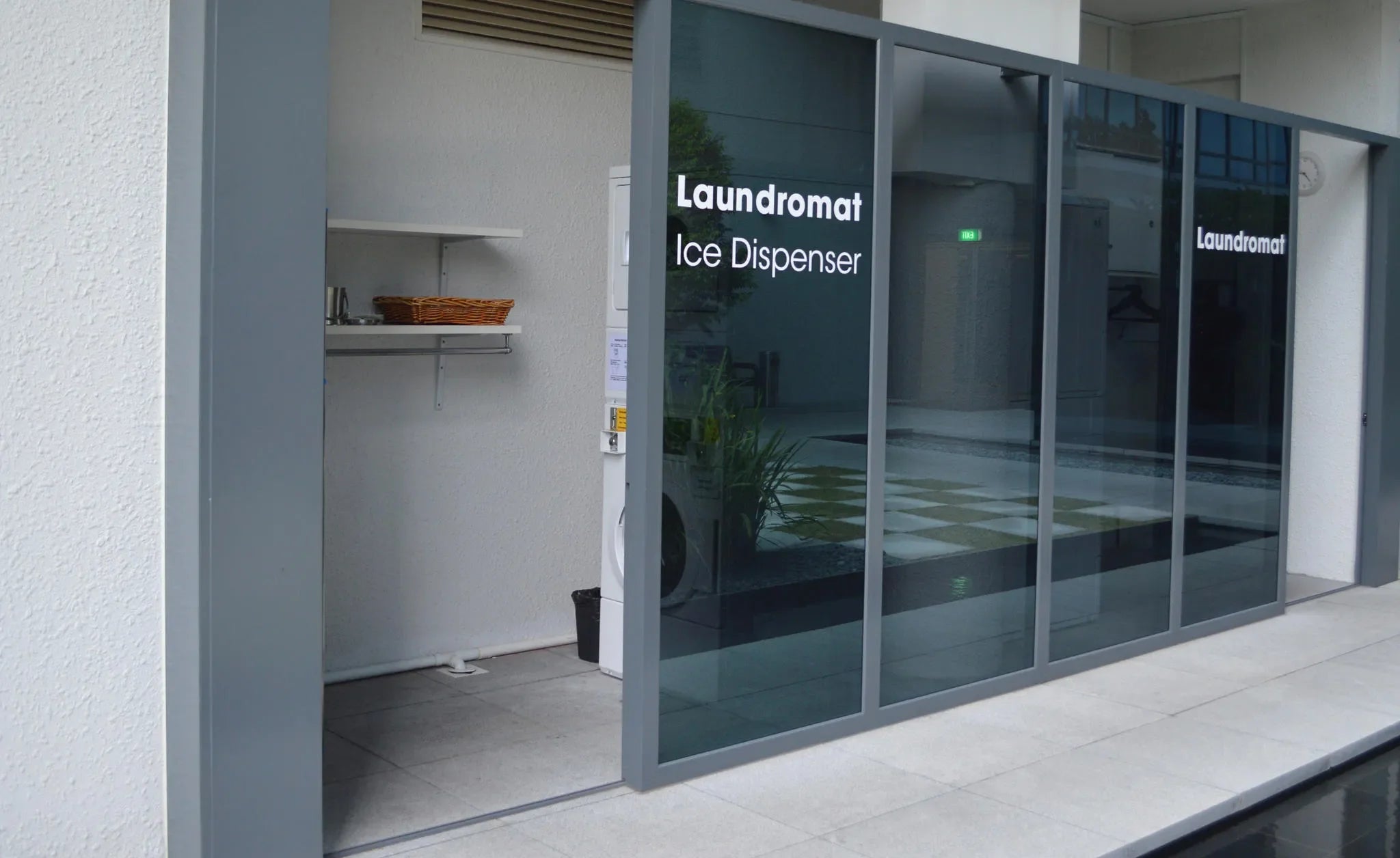 Sel-service Laundromat & Ice Dispenser at Days Hotel Singapore at Zhongshan Park, Singapore City, Singapore.