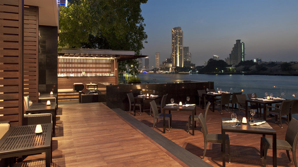 Royal Orchid Sheraton Hotel & Towers