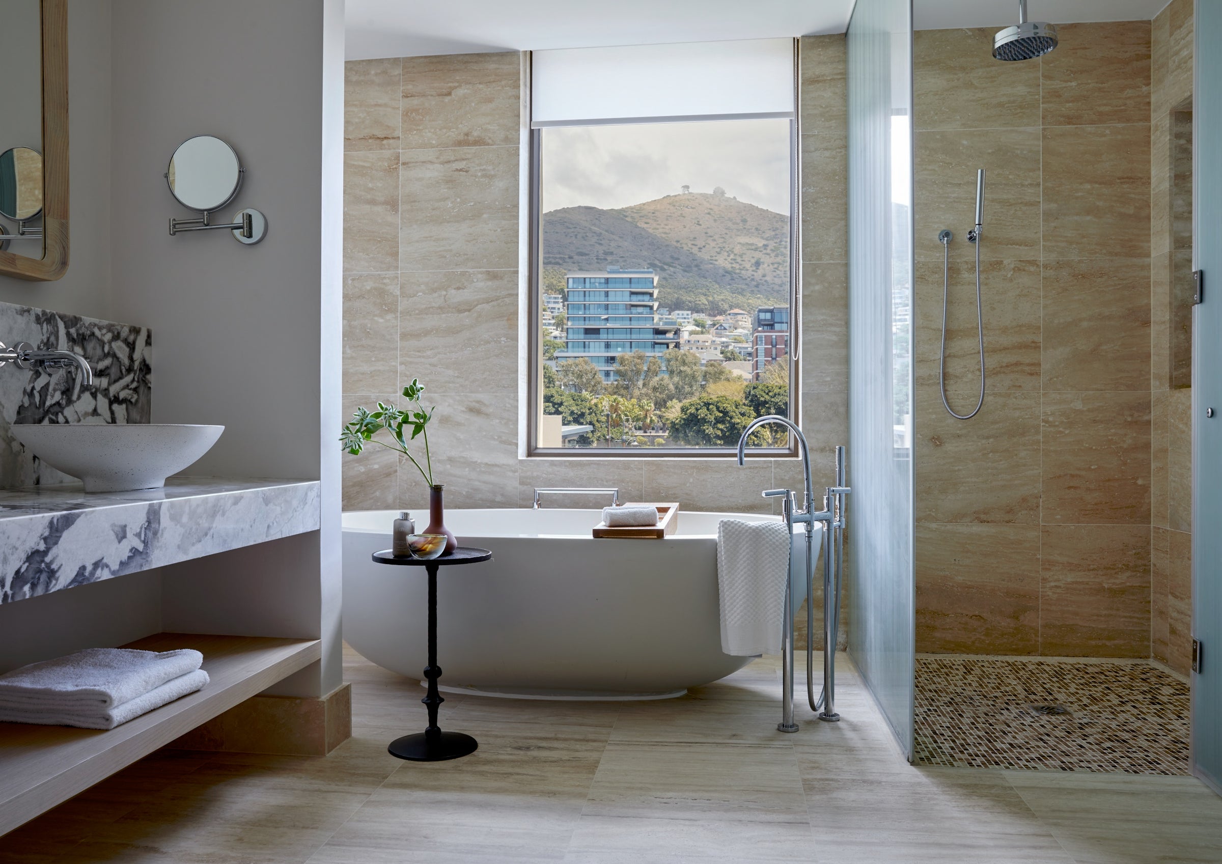 One Bedroom Marina Mountain Suite